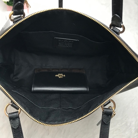 👜COACH SET🌺 ZIP TOP TOTE & WALLET - Picture 4 of 8